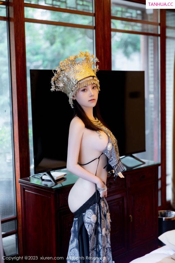 豆瓣酱  [XiuRen]高清写真图 2023.09.27 No.7448 豆瓣酱 苗族服饰第30张图片